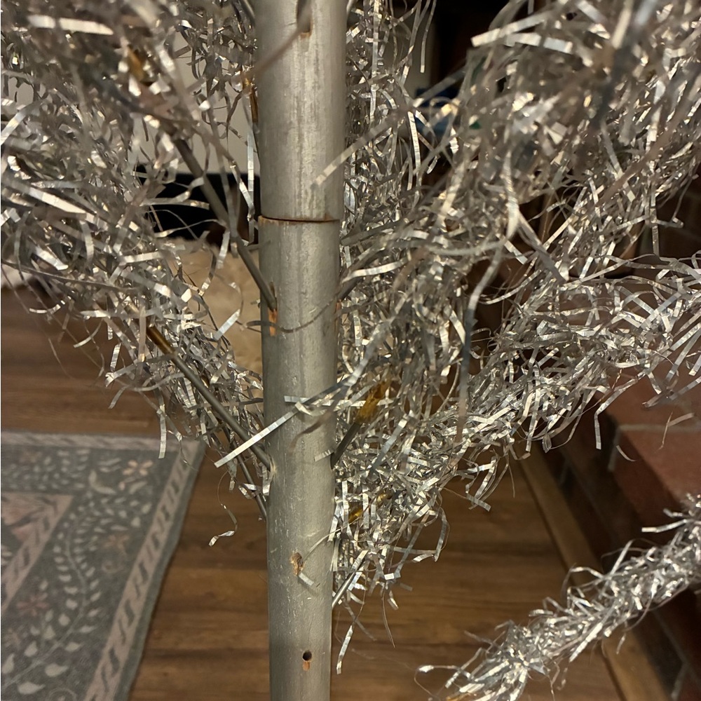 Vintage Pompom Aluminum Christmas Tree - Picture 9 of 13